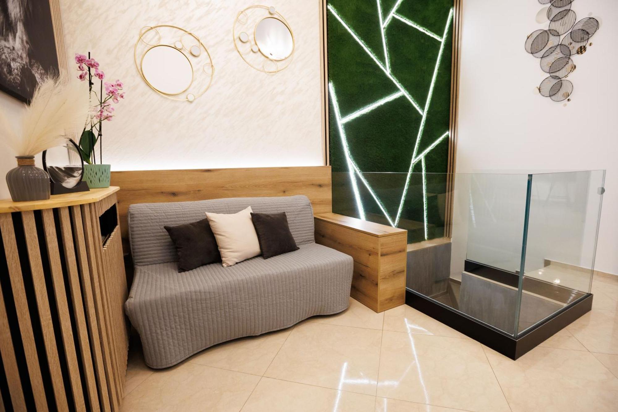 Leo Apartment Free Parking - President Palace Братислава Екстер'єр фото